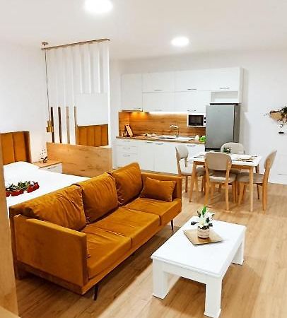 Selvia Apartament Tirana Exterior foto